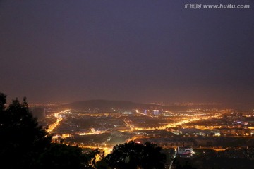 苏州灵岩山远眺夜景