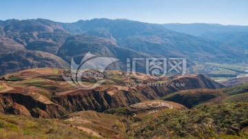 红土地落霞沟景区风光