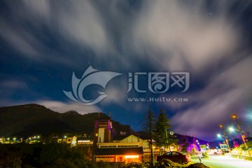 轿子雪山四方景星夜景观