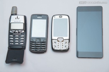 一堆旧手机