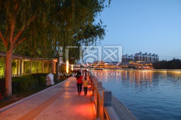 党河风情线夜景