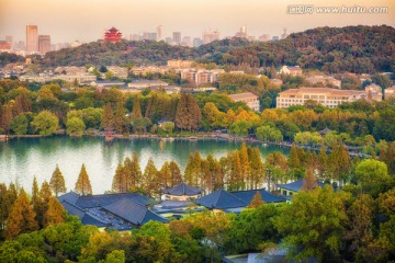 杭州西湖远眺吴山