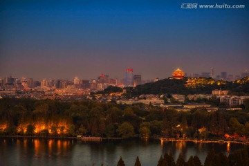 杭州西湖远眺城区夜景