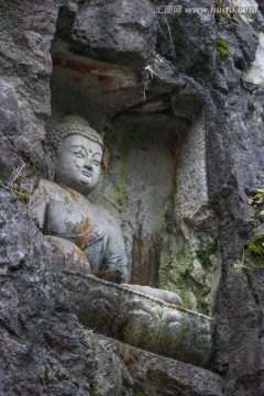 飞来峰石雕造像群