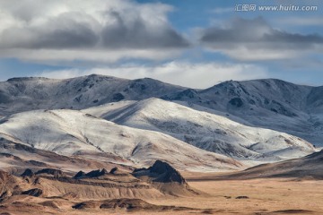 青藏高原雪山