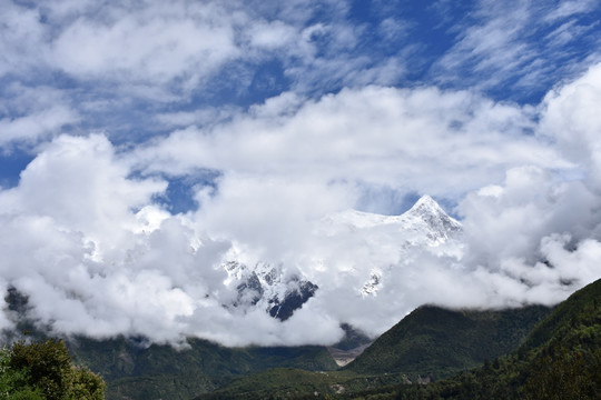 南迦巴瓦峰