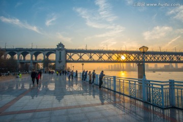 武漢長(zhǎng)江大橋