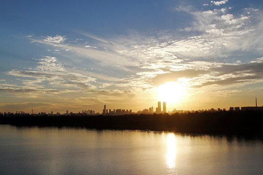 城市天际线 城市河景 沈阳