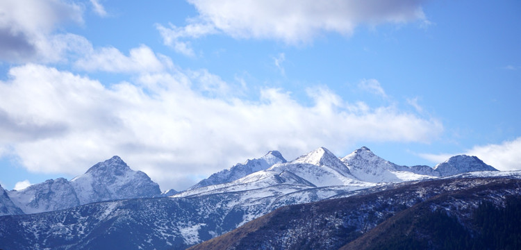 雪山  白云