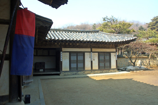 韩国民俗村 富裕家庭庭院