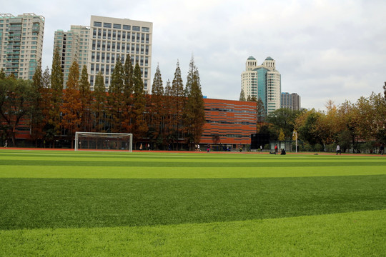 上海交通大学足球场