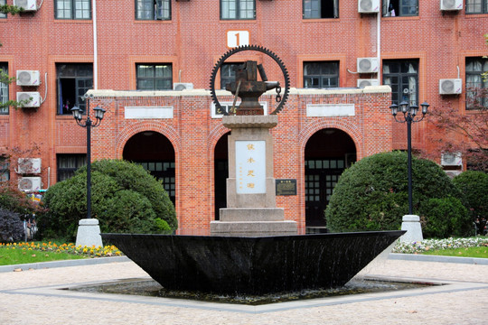 上海交通大学 红砖老建筑