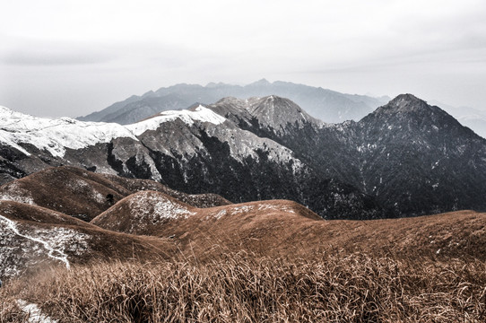 高山山脉