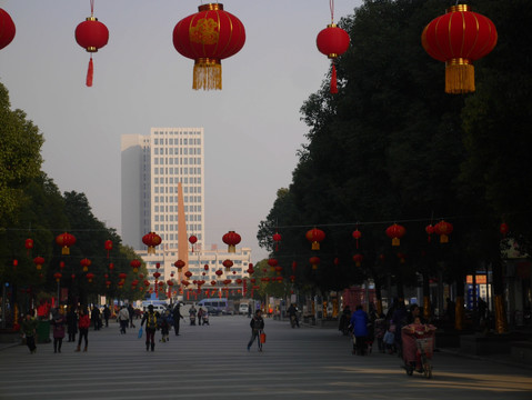 城市小区过新年