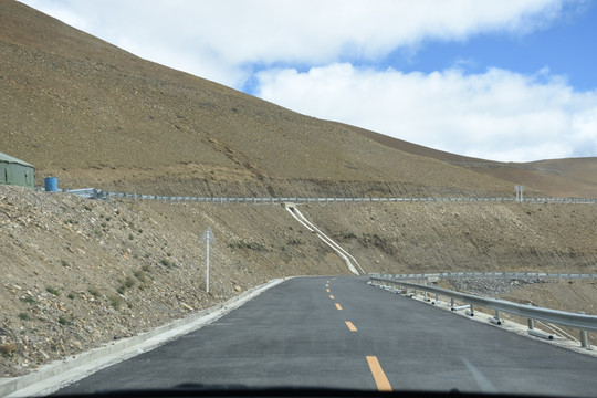 路 山区公路