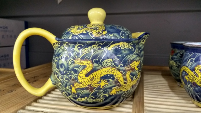 腾龙茶具，瓷茶具