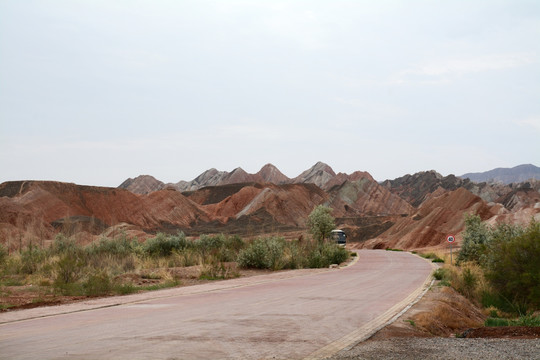 七彩丹霞公路