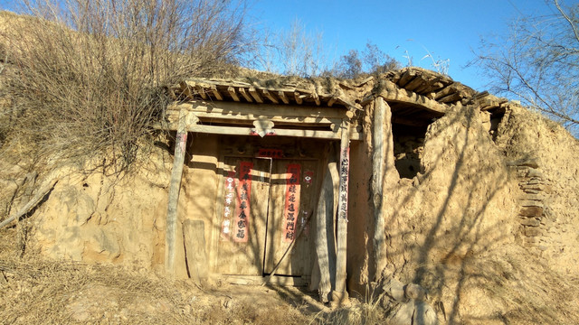 窑洞大门，农居旧大门