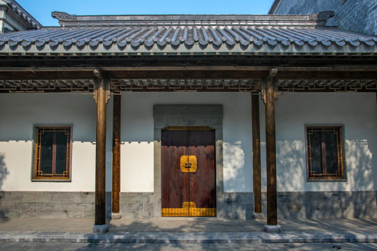 中式古民居建筑大门门头门楼