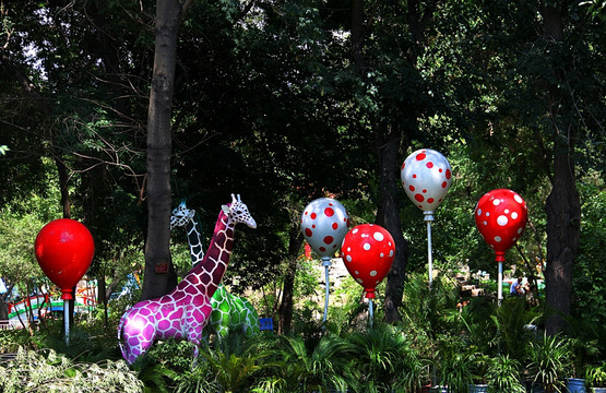 儿童公园 长劲鹿 气球