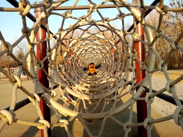 儿童游乐设施绳子隧道