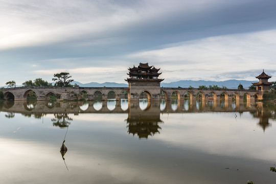 云南建水双龙桥