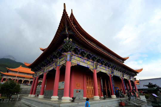 大理 崇圣寺 观音殿 阴雨天