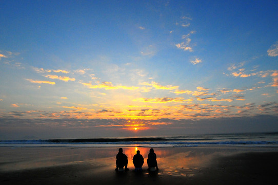 海上日出 晨曦 红太阳 海洋