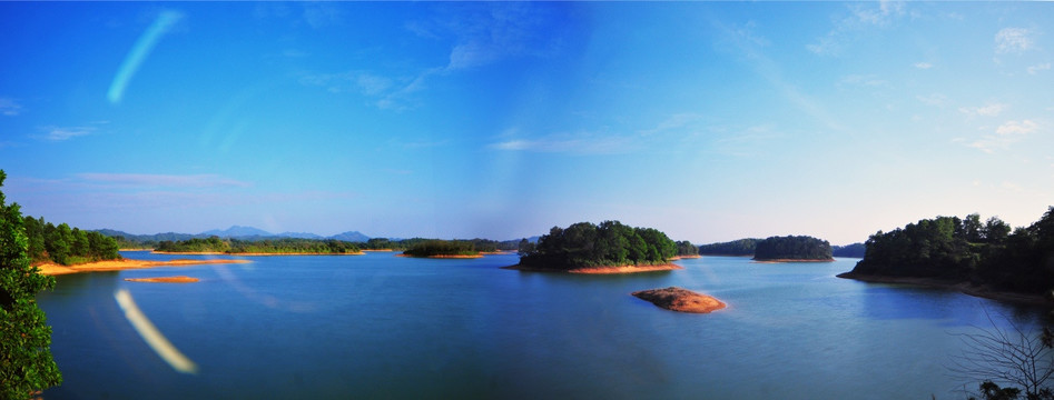 蓝天白云 阳江旅游 东湖星岛