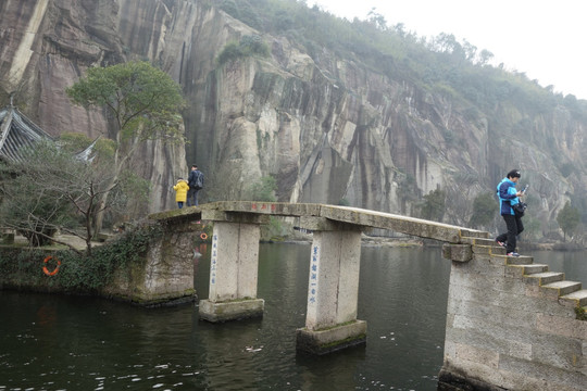 绍兴东湖