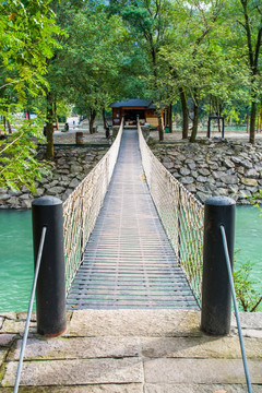 公园吊桥