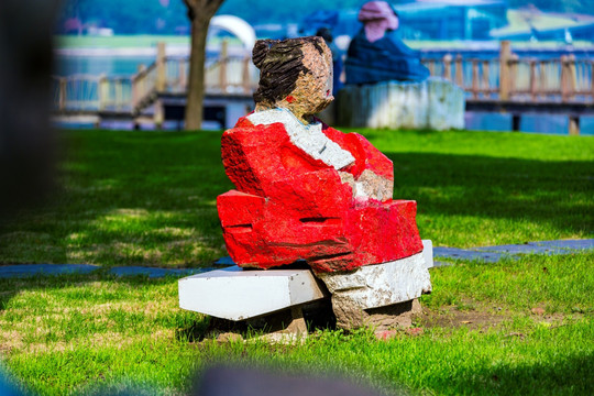 上海月湖雕塑公园 日本人像石雕