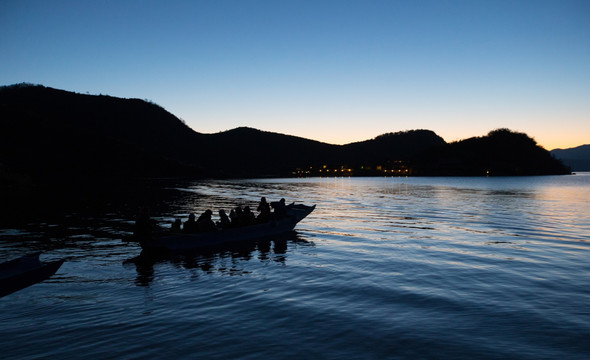 泸枯湖 风景