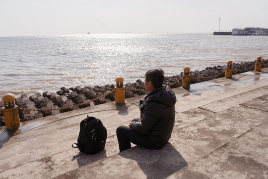 看海 休憩 老年人 夕阳红