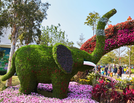 大象造型绿色植物造景园林艺术园