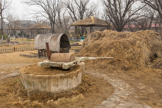 农村打麦场