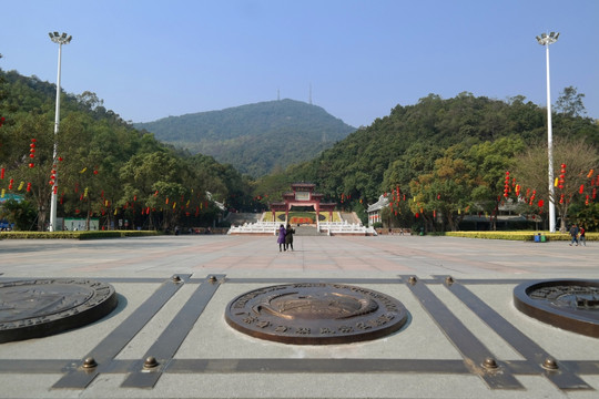 圭峰山广场全景