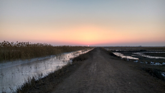 平原夕阳，夕阳美景，晚霞