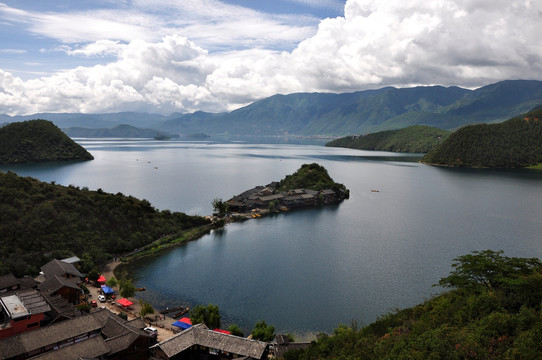 泸沽湖里格半岛