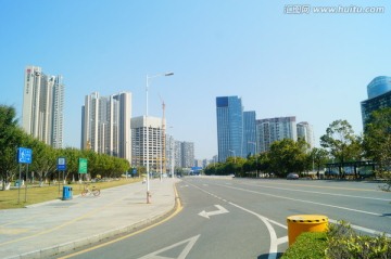 深圳宝安中心区公路建筑景观