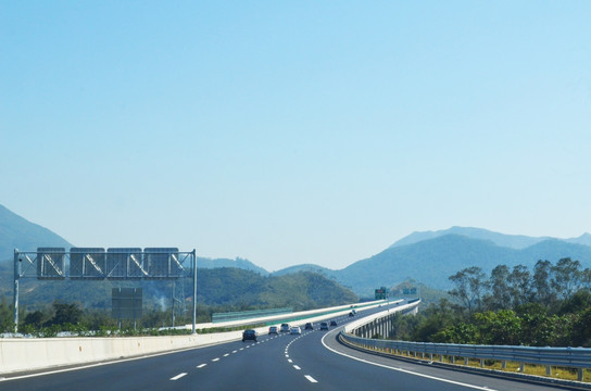 高速公路弯道