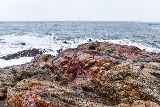 礁石海浪