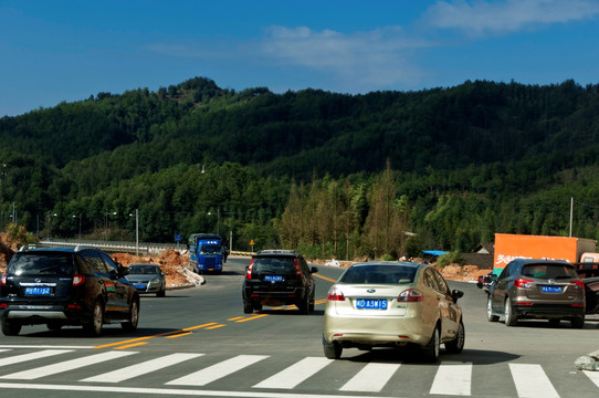 山区道路交通