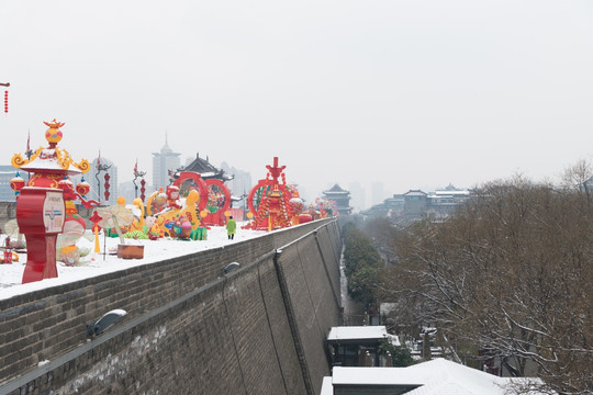 西安古城墙雪景 灯展