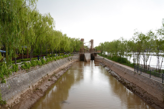 古代水车堤坝