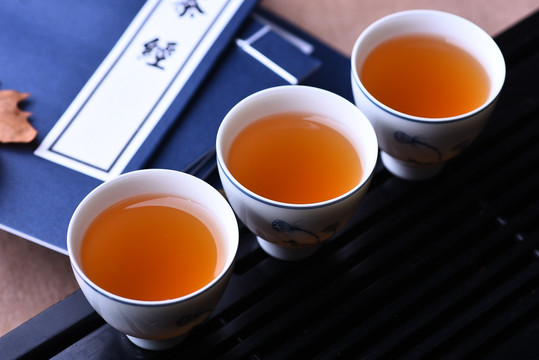 普洱生茶 茶汤