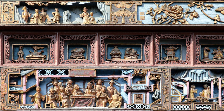 古代檐间木雕装饰