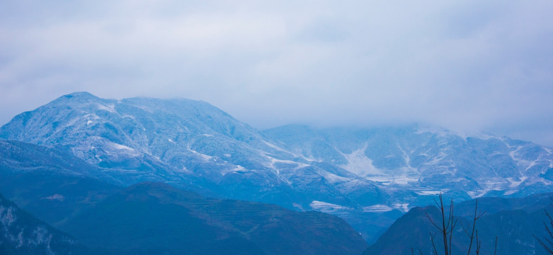 雪山