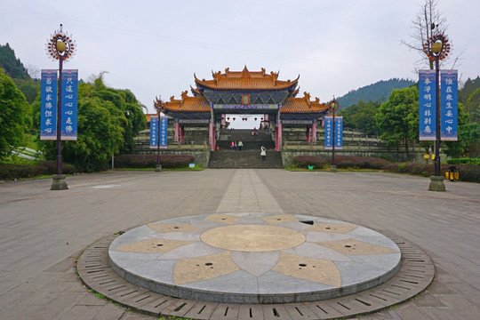 观音故里灵泉寺 灵泉胜景牌楼