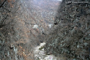 栈道 峡谷 河道 秦楚古道